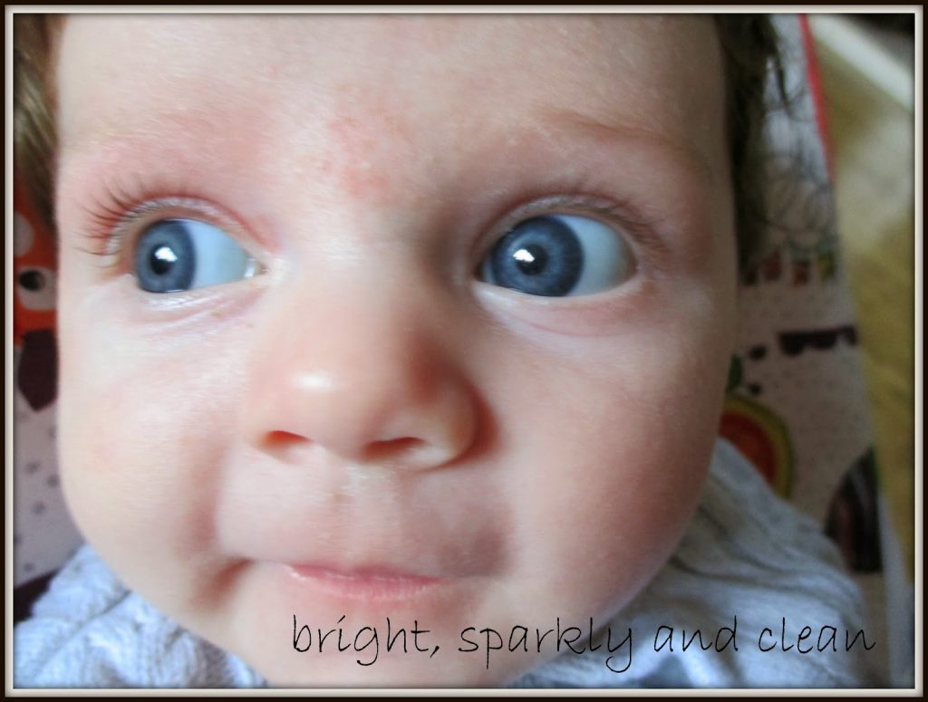 Fresh eyes thanks to Dentinox Eye Wipes