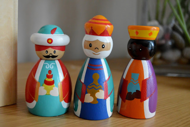 ASDA Nativity Set - three kings / wise men
