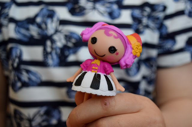 Super cute collectable Lalaloopsy dolls