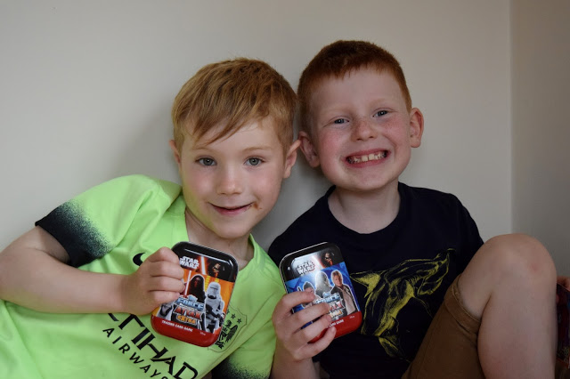 Force Attax tins