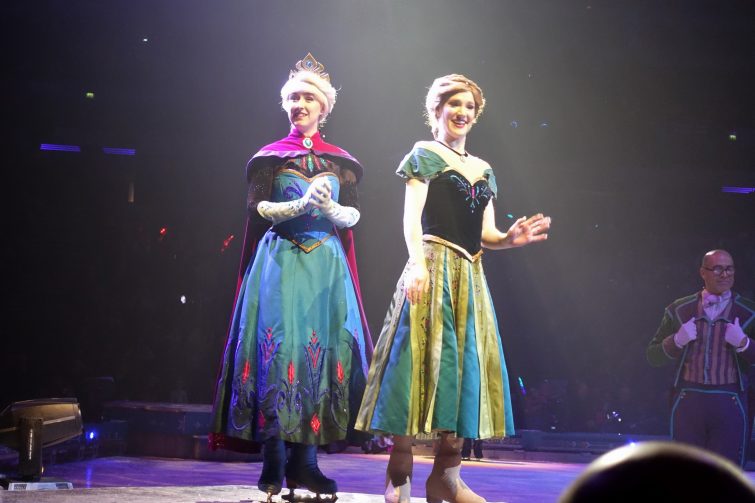Disney on Ice - Elsa & Anna
