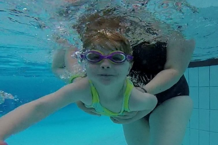Swimming underwater (Puddle Ducks)