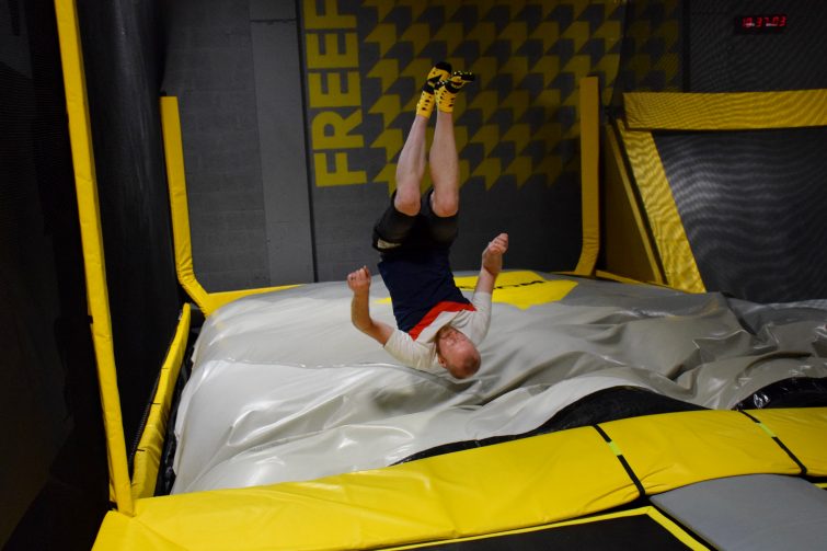 Air bag for front flips and tricks at FREEDOME