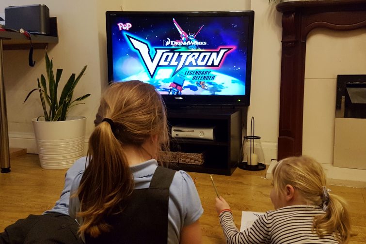 Kids watching Voltron on POP