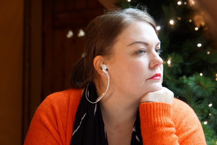 Jaybird X3 ear buds - under ear position with ear fins