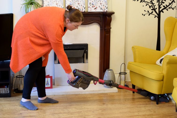 Shark cordless cleaner with flexology