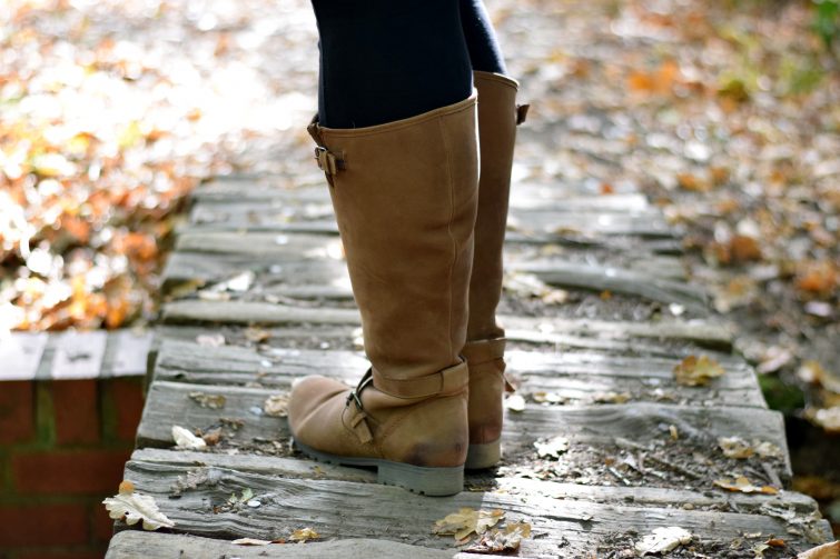 knee high Hotter boots for chunky calves