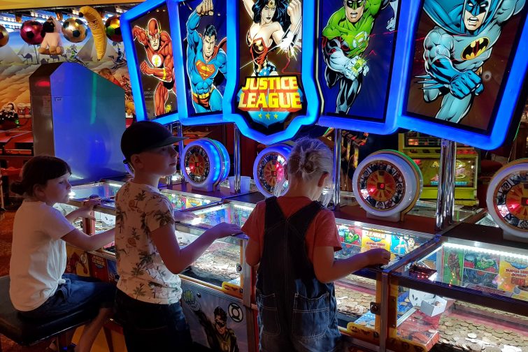 Coral Island | We're going on an adventure Justice League 2p machines