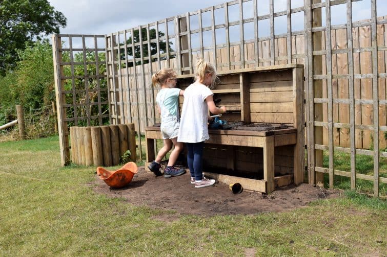 William's Den - Mud Kitchen