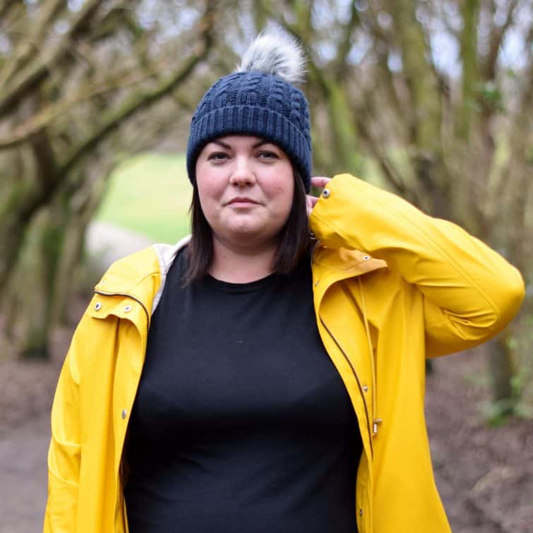 Colette Burgess - family lifestyle travel blogger