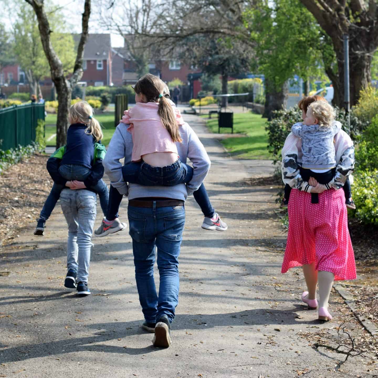 Piggy back crew