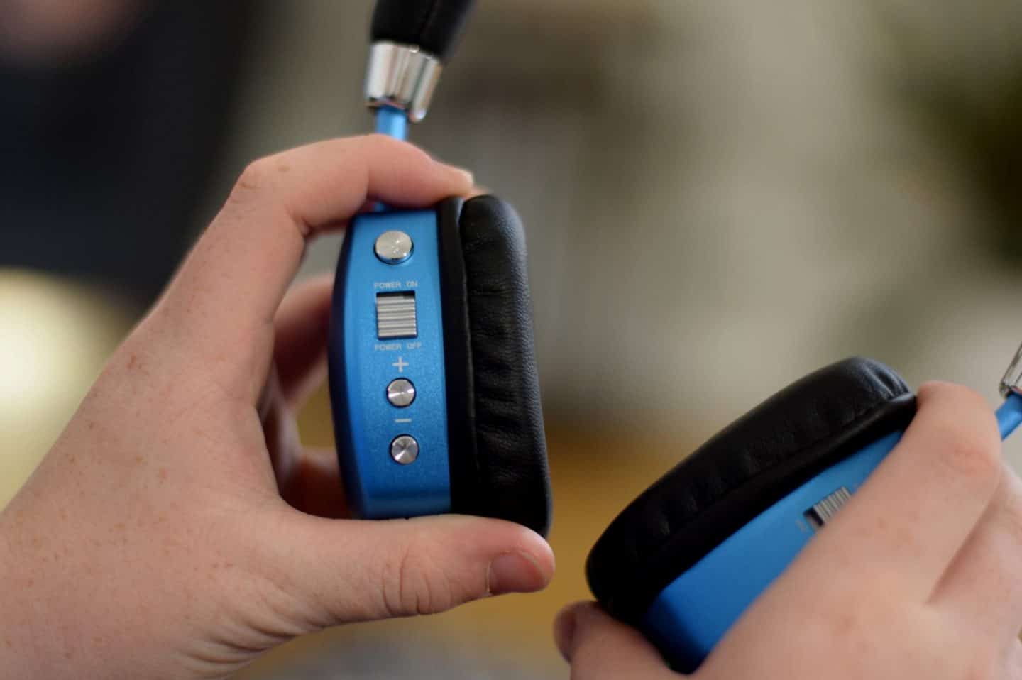 Noise cancelling headphones for kids