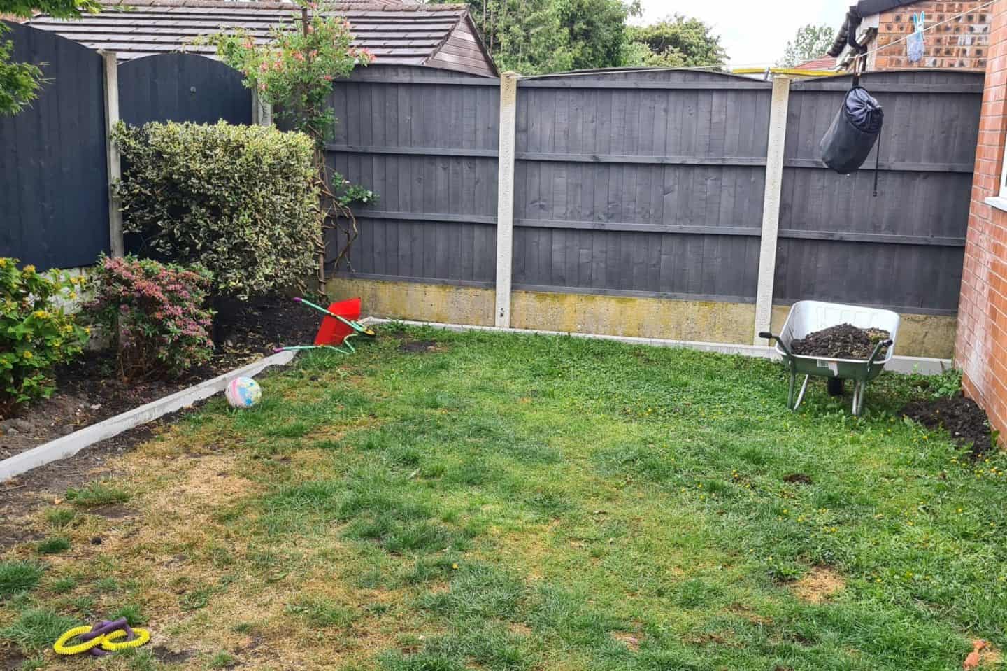Tired old lawn in very poor condition