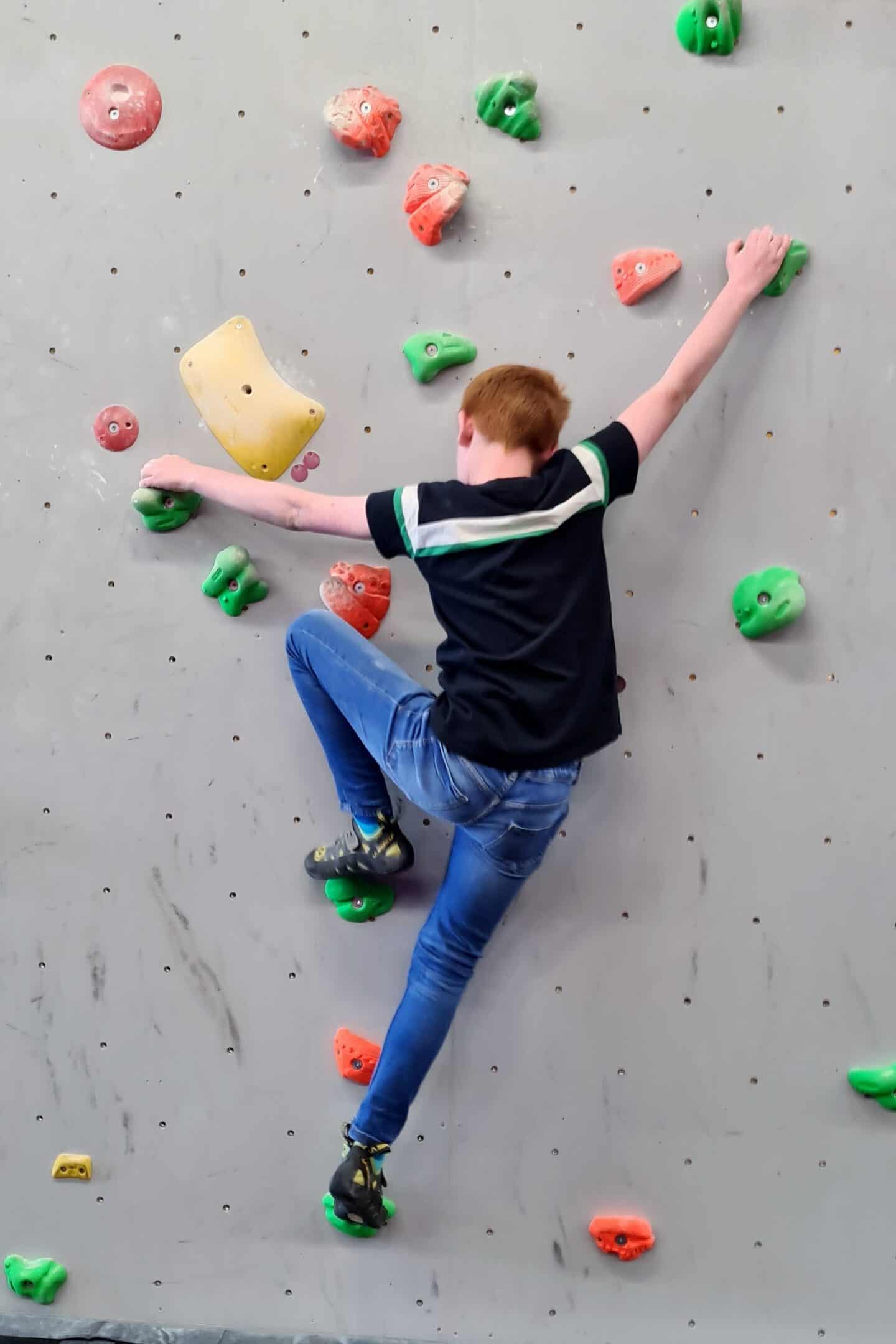 11 year old boy bouldering for the firs time