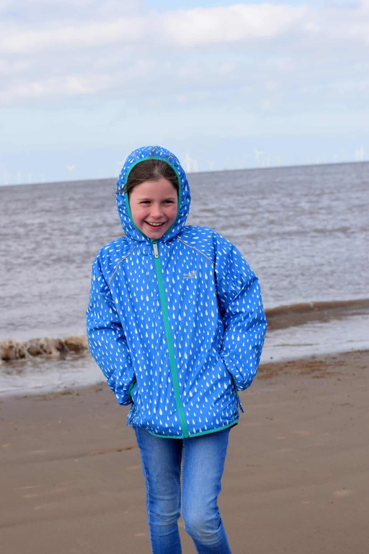 Ecosplash fleece lined jacket with raindrop pattern