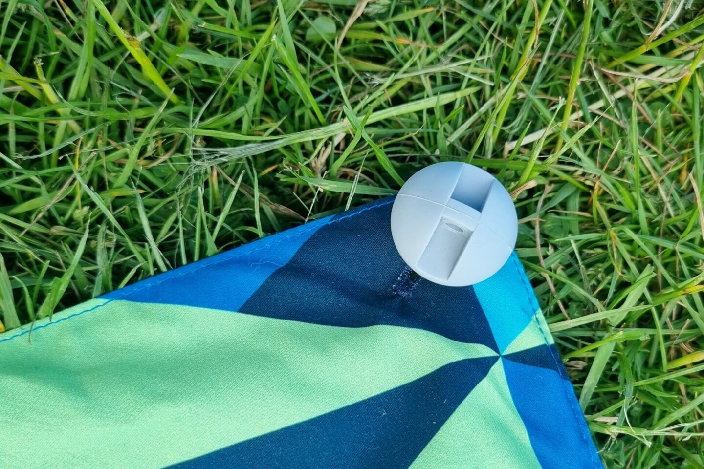 Plastic ground sheet pegs to stop your picnic blanket from blowing in the wind