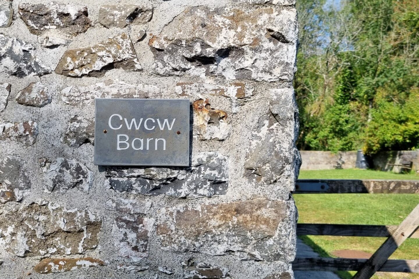 Cwcw Barn - airbnb in Llandovery