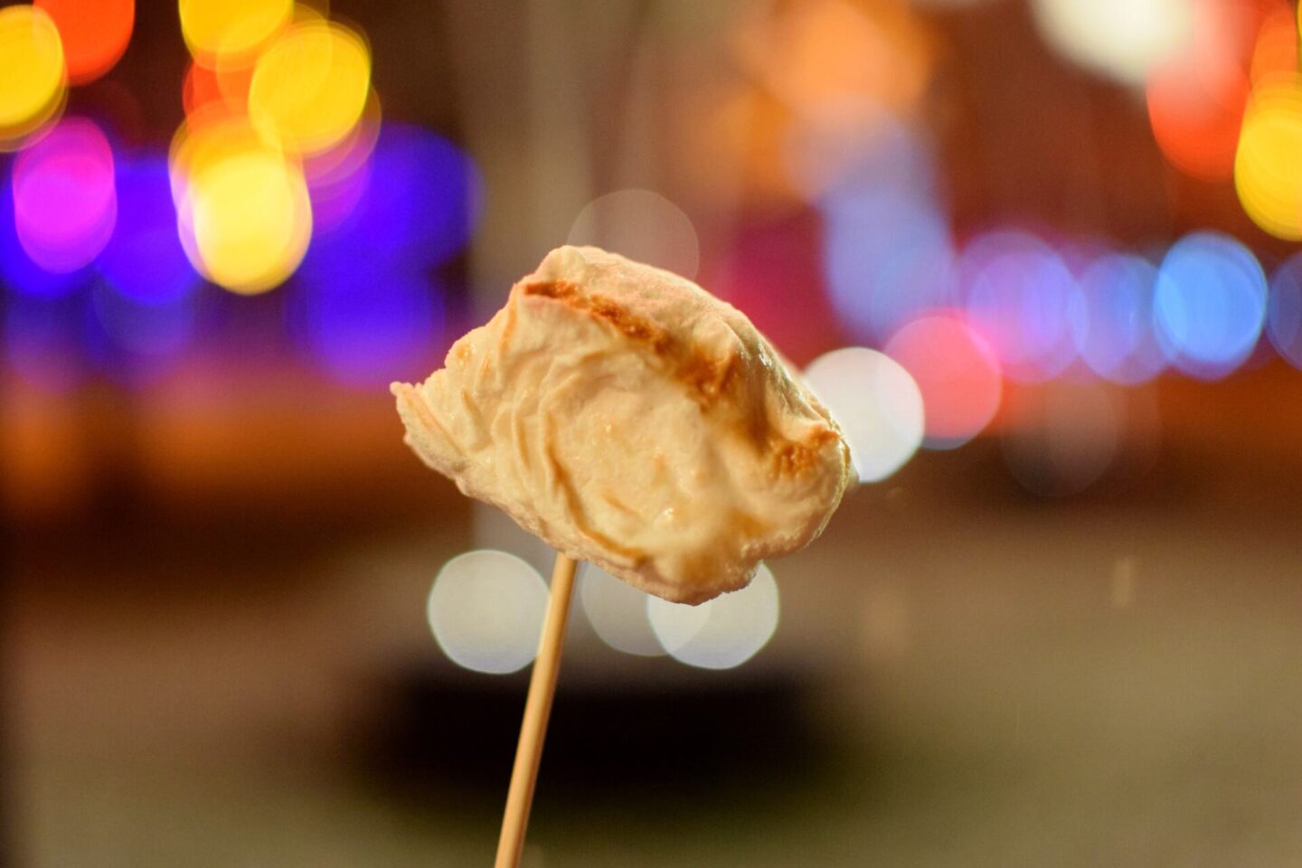 Toasted marshmallow and Christmas lights.