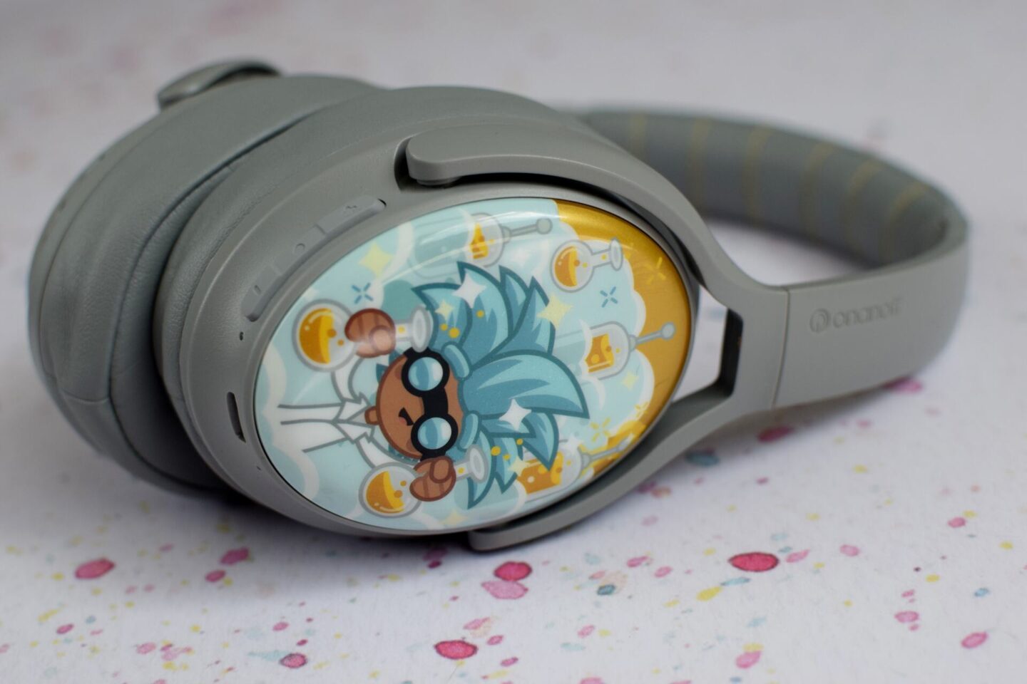 The BuddyPhones come in a range of colours with exciting characters on them