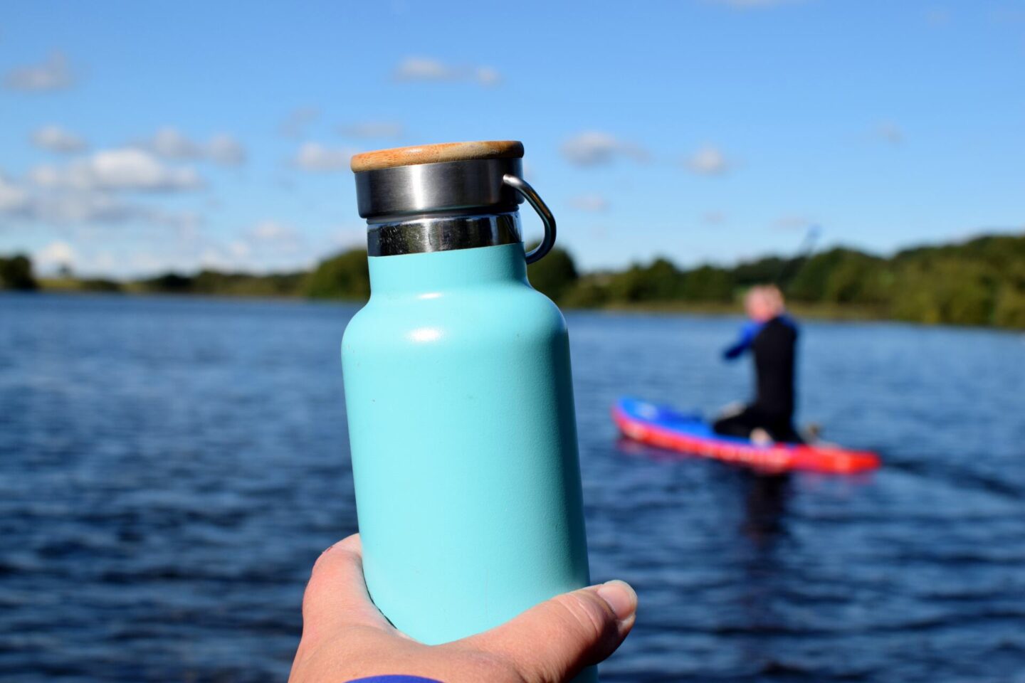 Hot drinks by the lakeside to warm up during our paddleboarding session