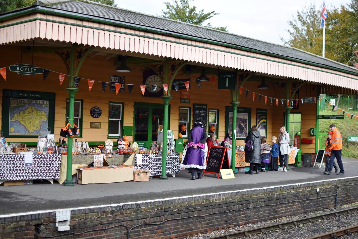 Ropley Station - Wizard Week