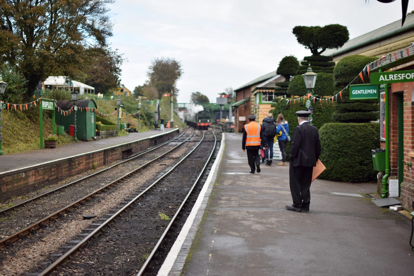 Watercress Line - train coming into Ropley station