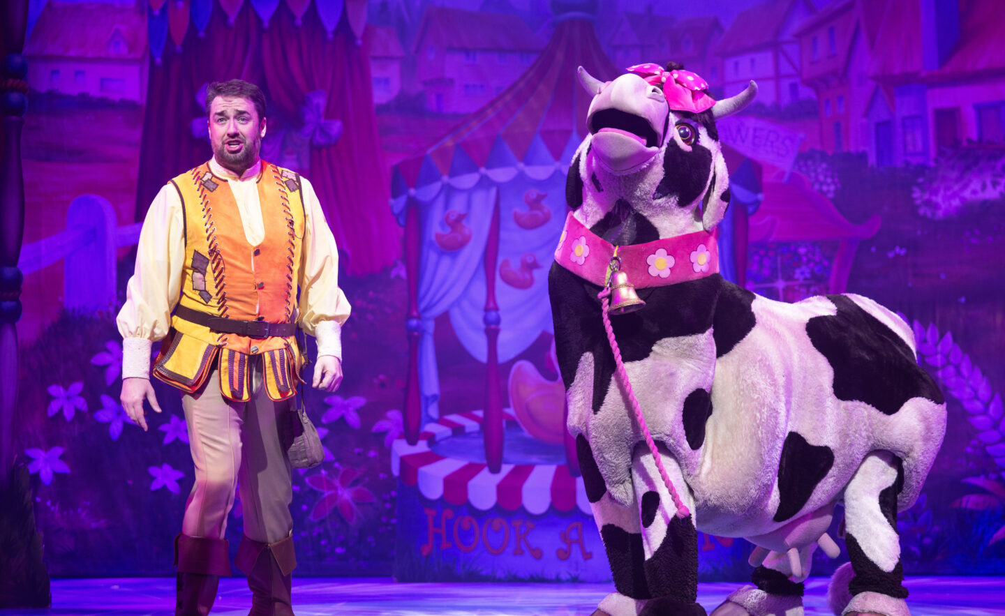 Jack (Jason Manford) and Pat the Cow