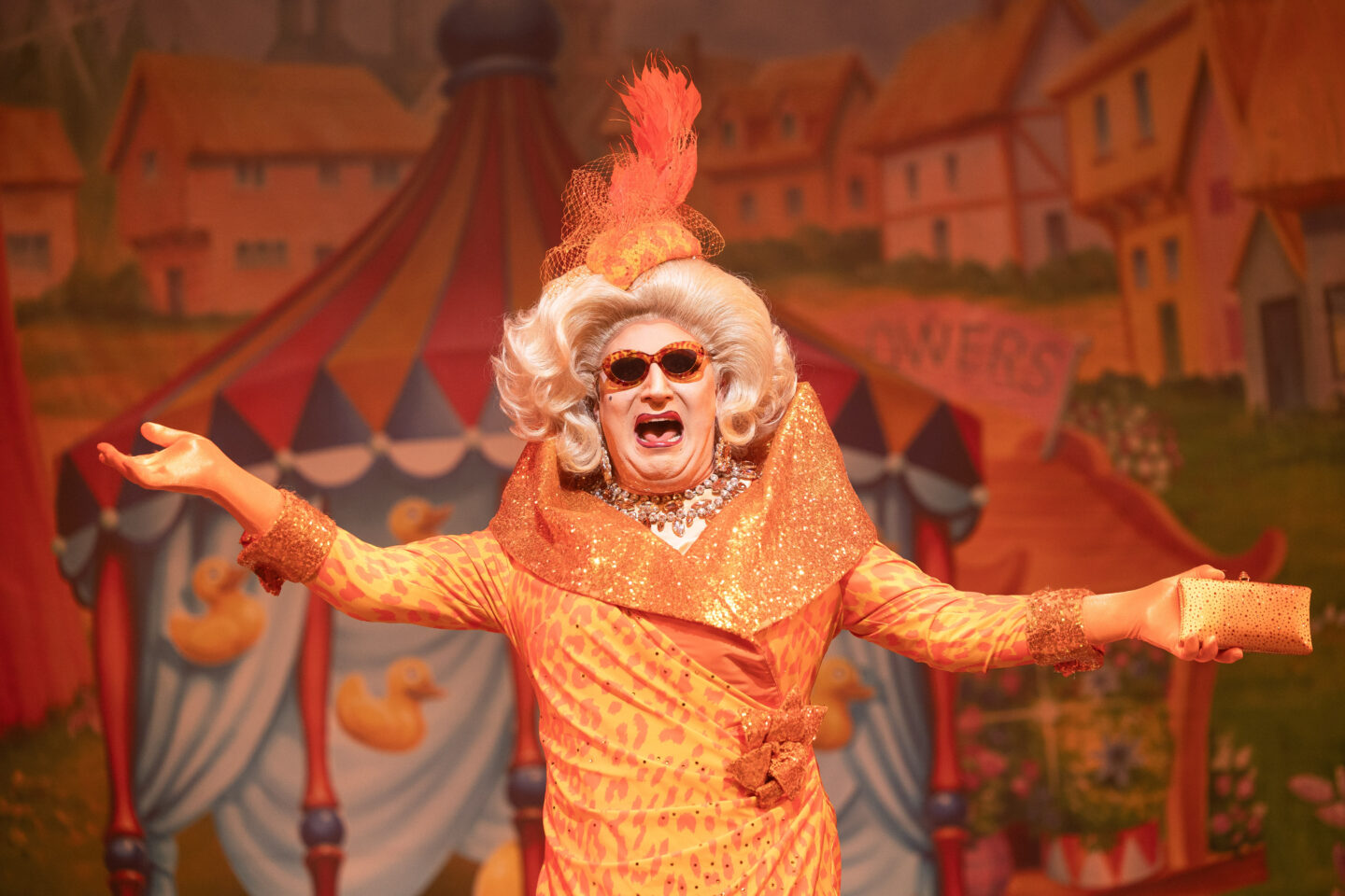 Jack & the Beanstalk at Opera House Manchester 2023 - the giant's wife played by Myra DuBois