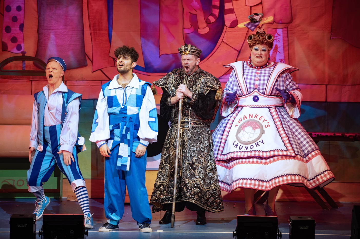 Aladdin at St Helens Theatre Royal - with Liam Fox as Abanazer and Richard Aucott as Window Twanky