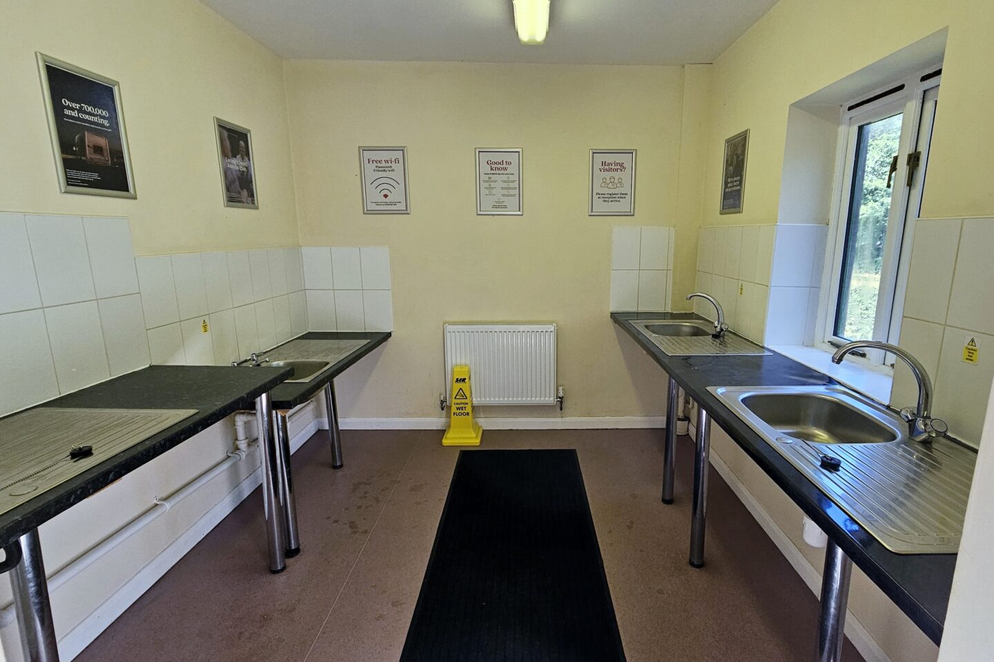 Sinks for washing up