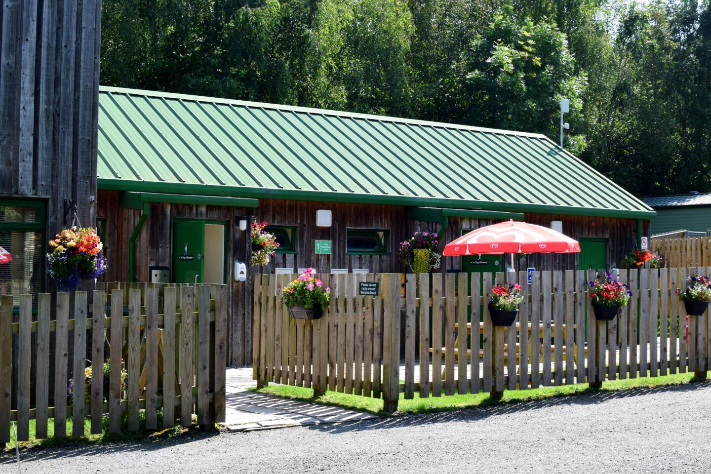 Delamere Forest Camping and Caravanning Site - shower block