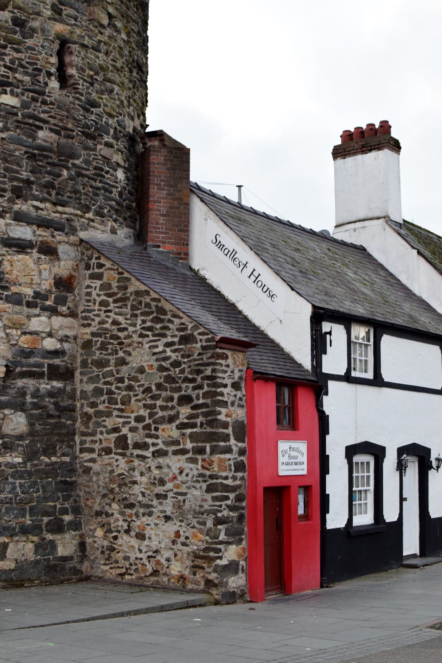 UK's smallest House, conwy
