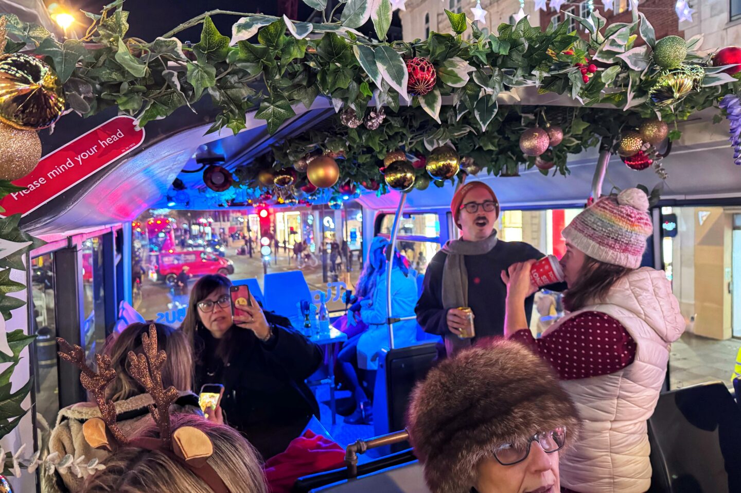 festive bus tour of London
