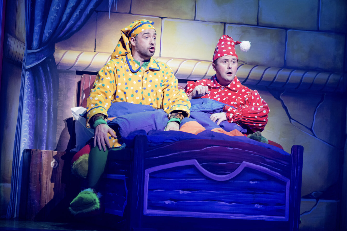 Jason Manford and Ben Nickless in bed together! Jason Manford and Ben Nickless in bed together!